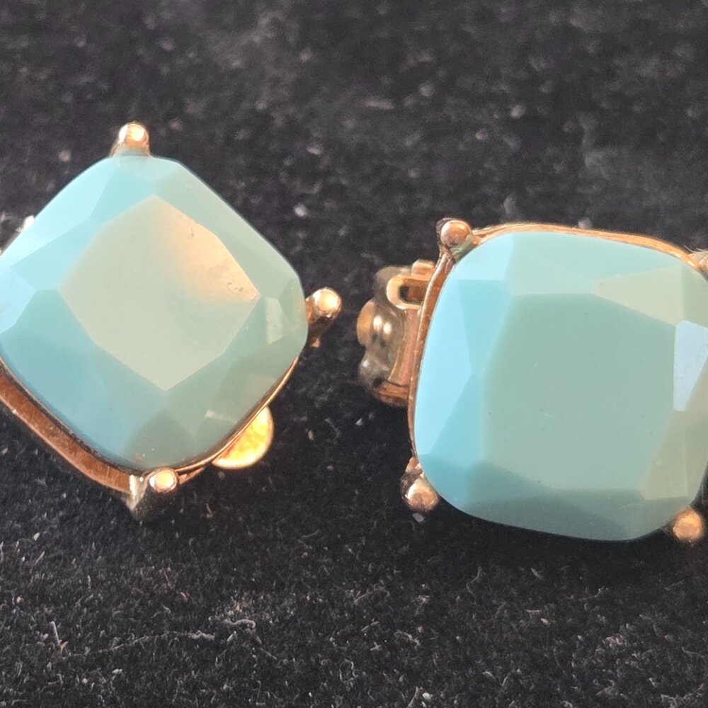 Vintage Clip-on Faux Turquoise Gold Tone Earrings